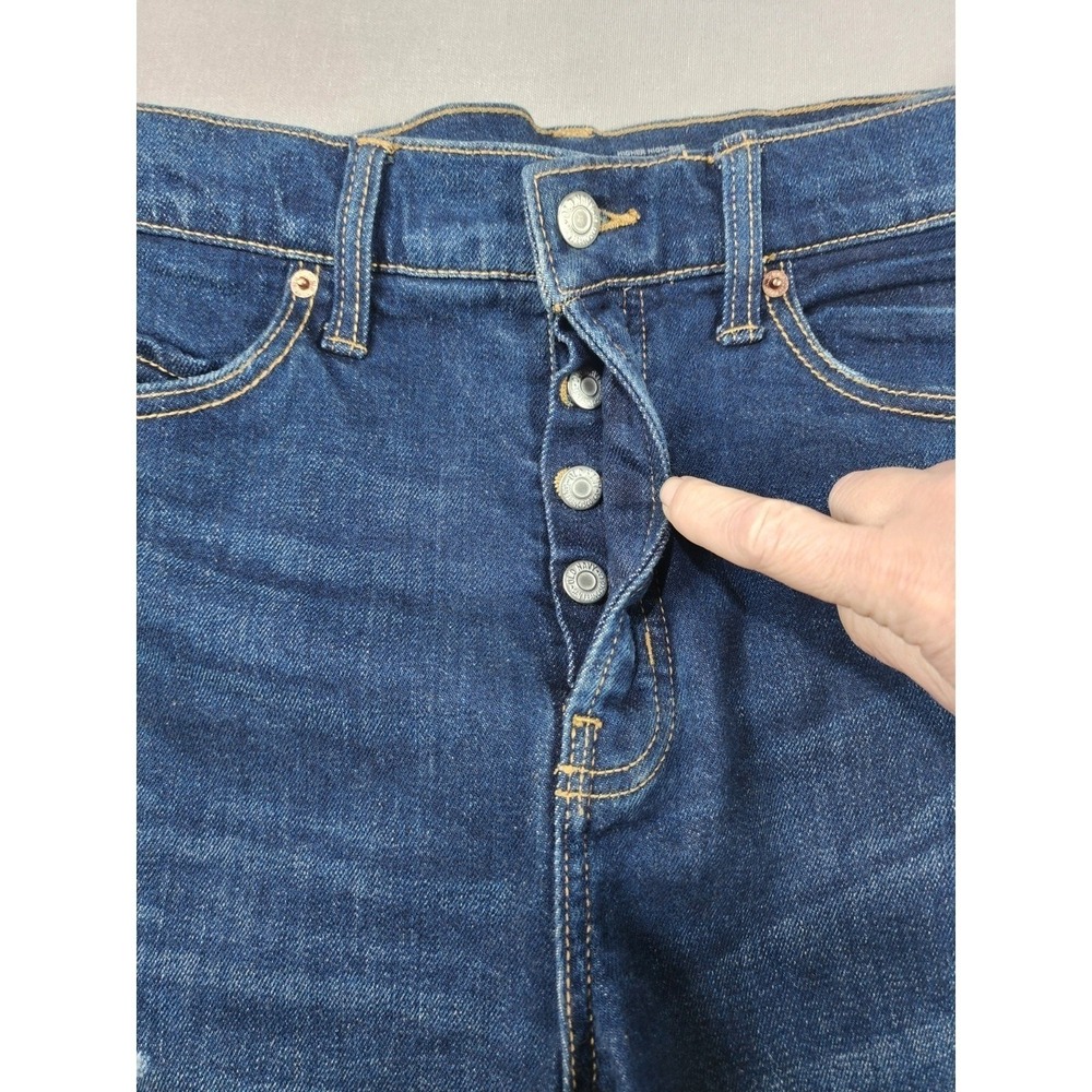 Old Navy Sky Hi A Line Shorts Raw Hem Button Fly Distressed Denim Sz 10 Classic - Picture 3 of 9
